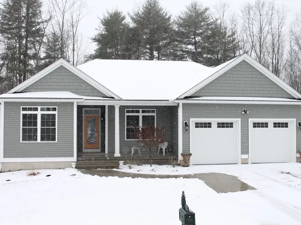 33 Magnolia Ln, Belchertown, MA 01007