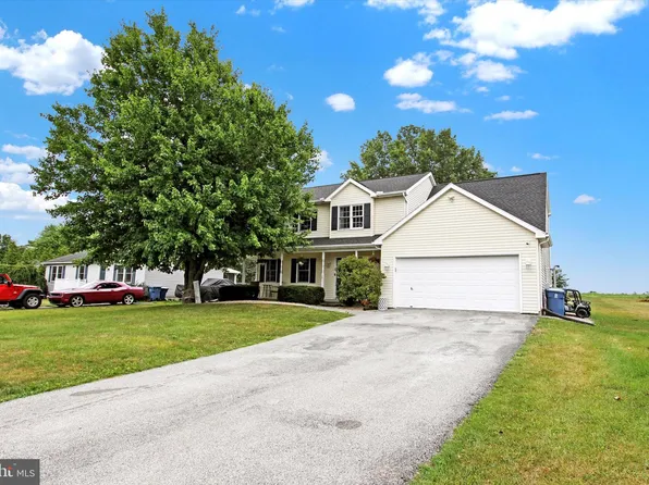 18 Sedgwick Dr, East Berlin, PA 17316