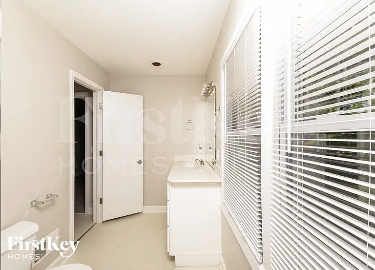 4609 Oakcliffe Rd — Photo 13