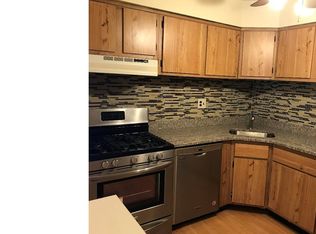 830 S Howard St, Philadelphia, PA 19147