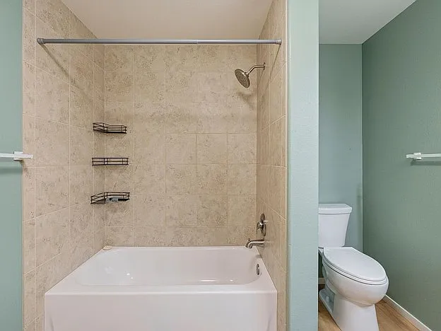 1439 NW Juniper St #6 — Photo 18