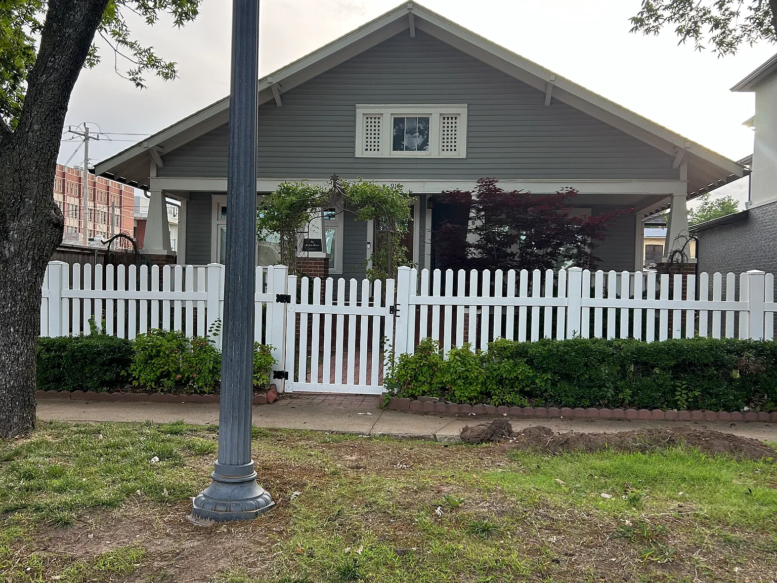 3 bed, 1.5 bath, 1720 sqft, $3,300 — Photo 1