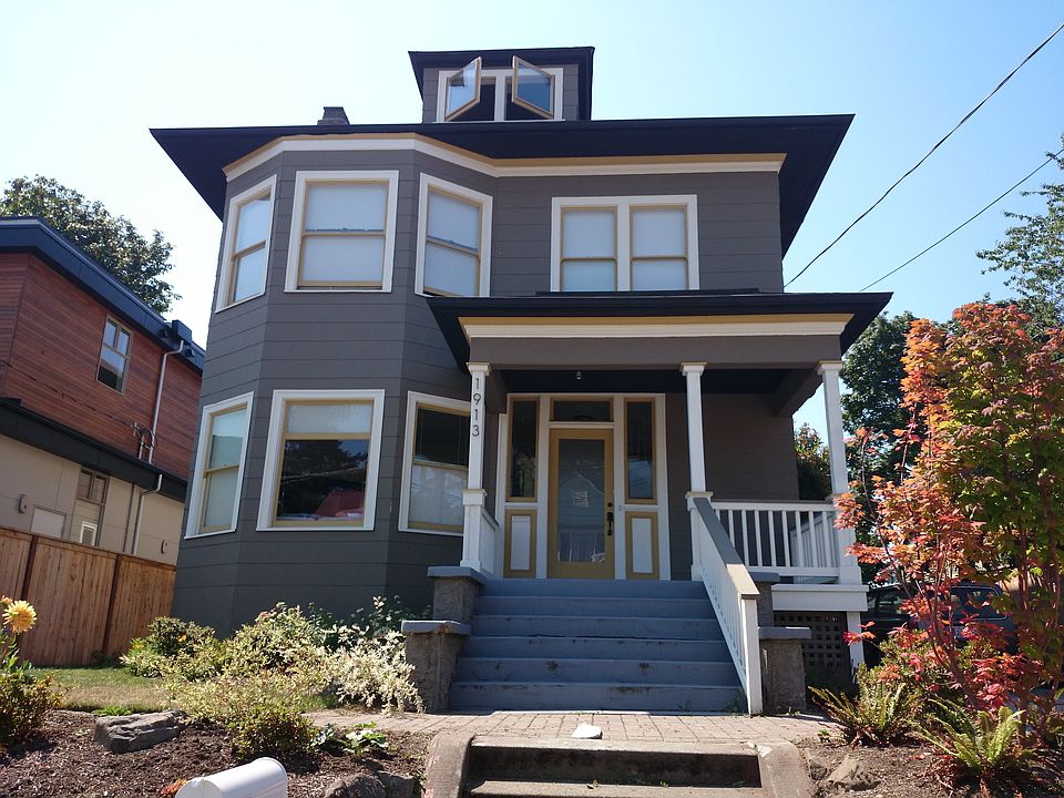 2nd image of 1913 E Alder St