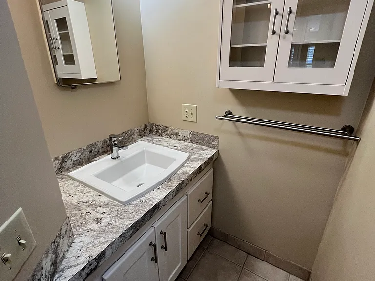 652 Newport Ave #2 — Photo 12
