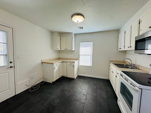5th image of 423 S Louisa Ave