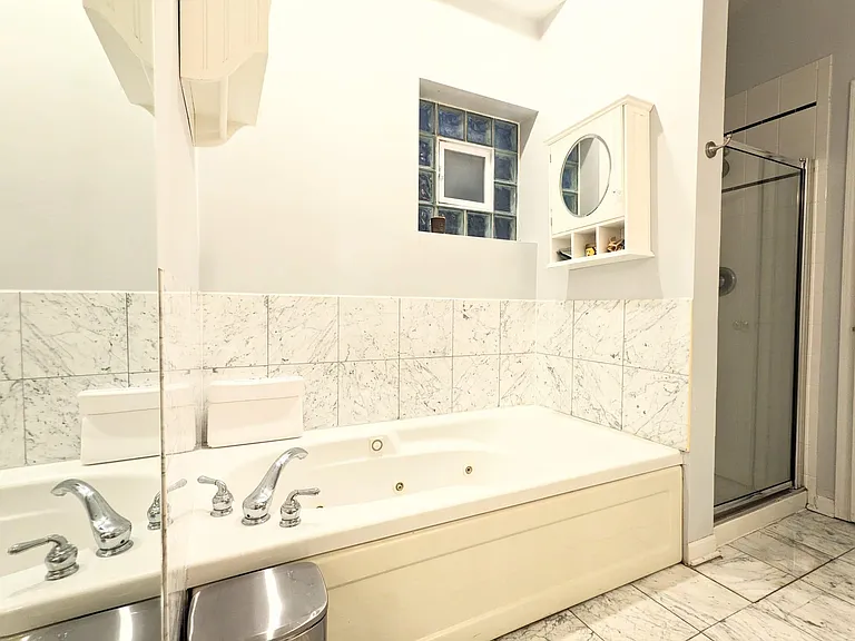 3240 N Sheffield Ave #2 — Photo 13