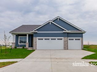 8214 Buckley Ct, Johnston, IA 50131
