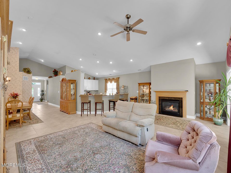 1st image of 29 Nottingham Way