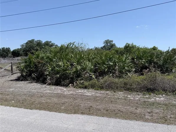22 Americana Ave, North Pt, FL 34291