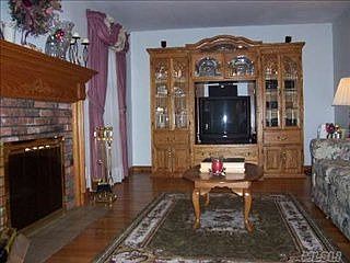 3rd image of 18 Hindes Ct