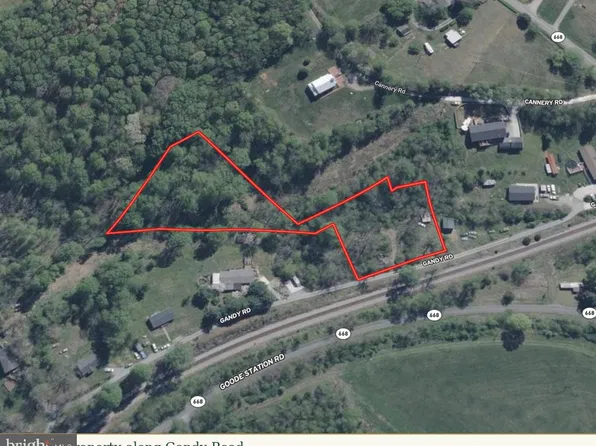 1 Gandy Rd, Goode, VA 24556