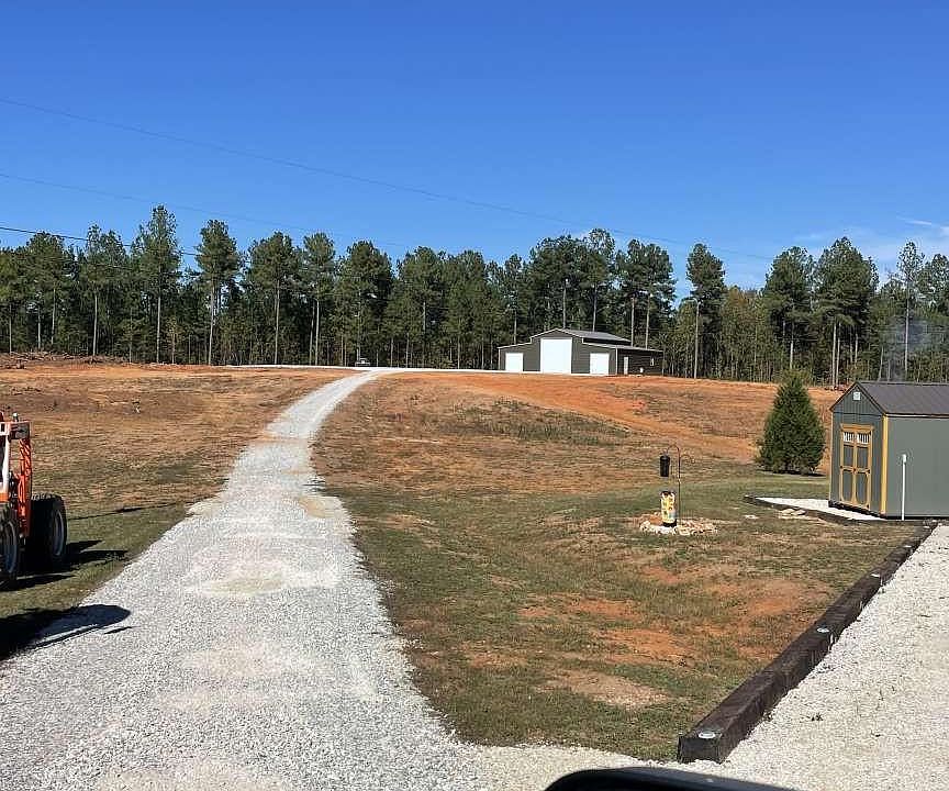 1st image of 300 Grizzly Ln