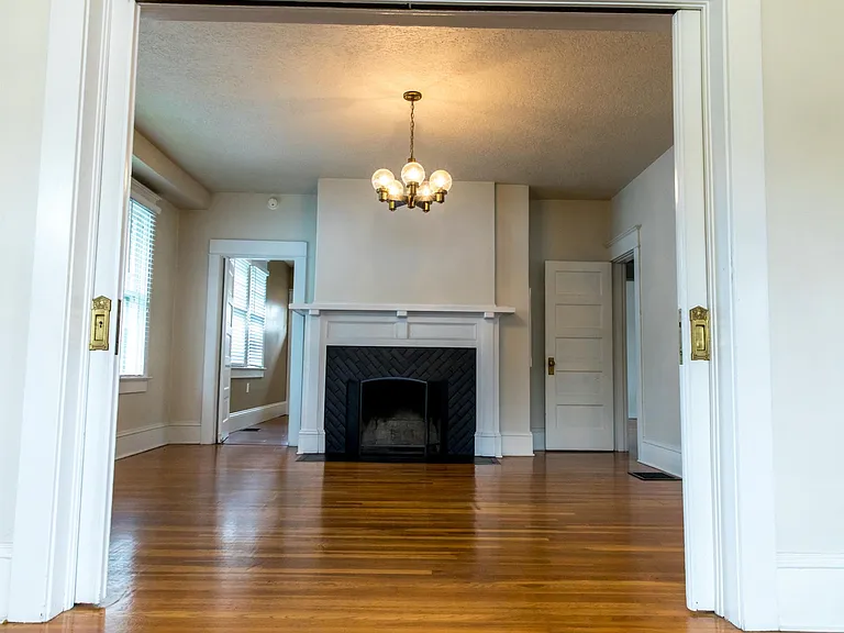 3234 SE Cesar E Chavez Blvd — Photo 8