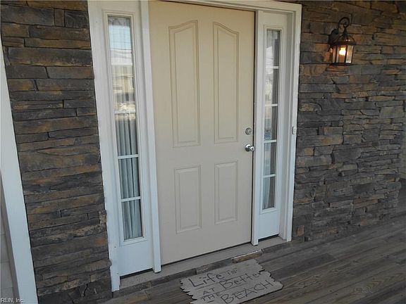 Life  I S   Better At The Beach!