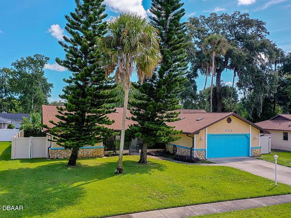 2nd image of 949 Tall Pine Dr