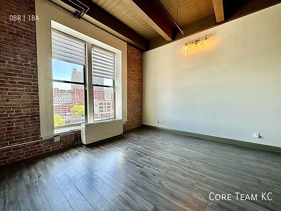 3rd image of 306 W 8th St #412