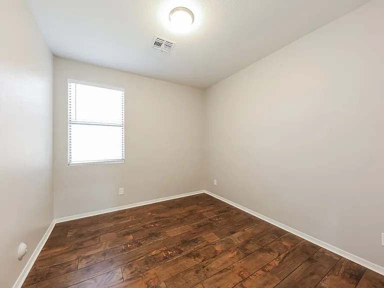 9451 W Ross Ave — Photo 11