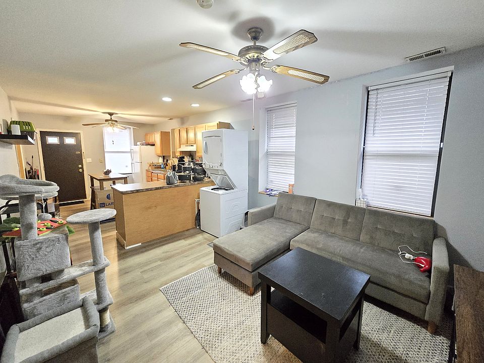 1st image of 1152 W Taylor St APT 2R