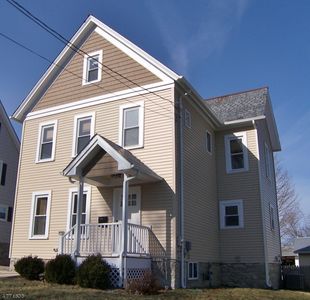 27 Townsend St, Newton, NJ, 07860
