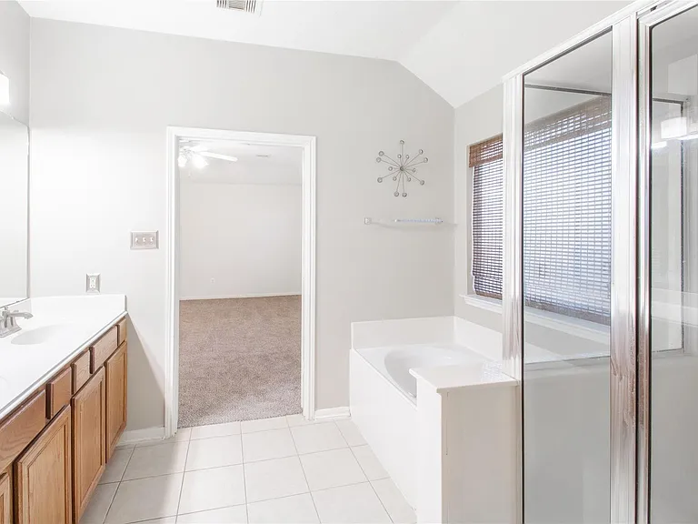 6126 Menor Crest Dr — Photo 33