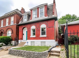 3135 Arsenal St, Saint Louis, MO 63118