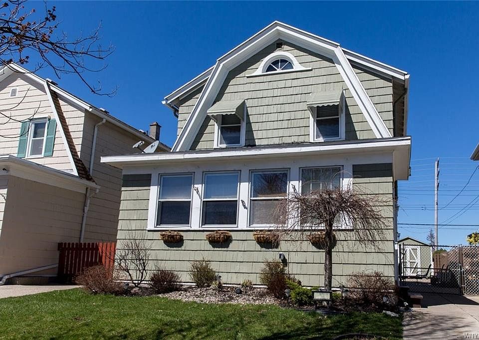 1st image of 260 Taunton Pl