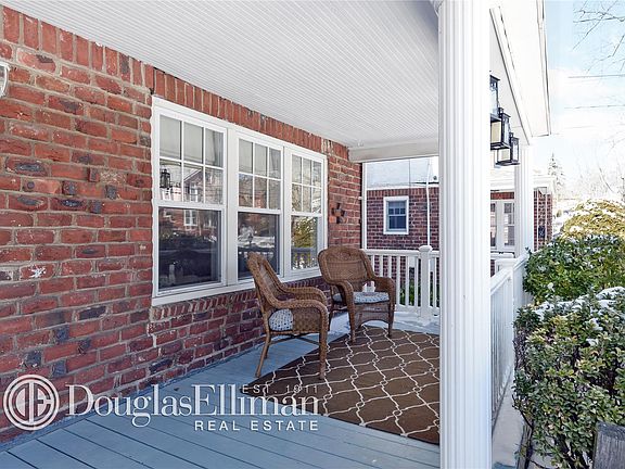 2nd image of 8 Hillview Ave
