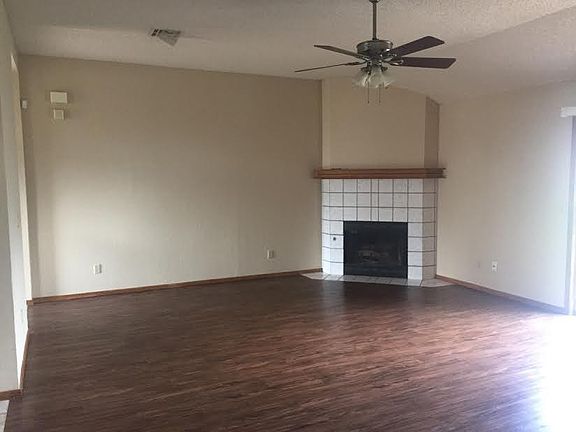 4th image of 508 NW 172nd Pl