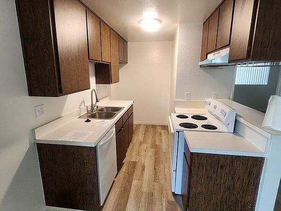 4th image of 1456 12th St #2