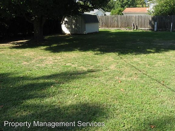 2nd image of 33 Greenway Dr