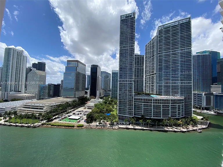 701 Brickell Key Blvd #2104 — Photo 11