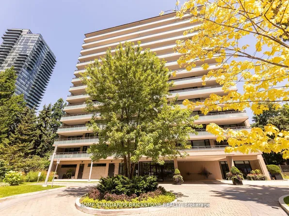 66 Collier St #9D, Toronto, ON M4W 1L9