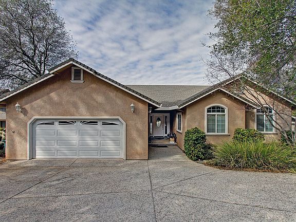 2nd image of 23568 Singing Hills Ct