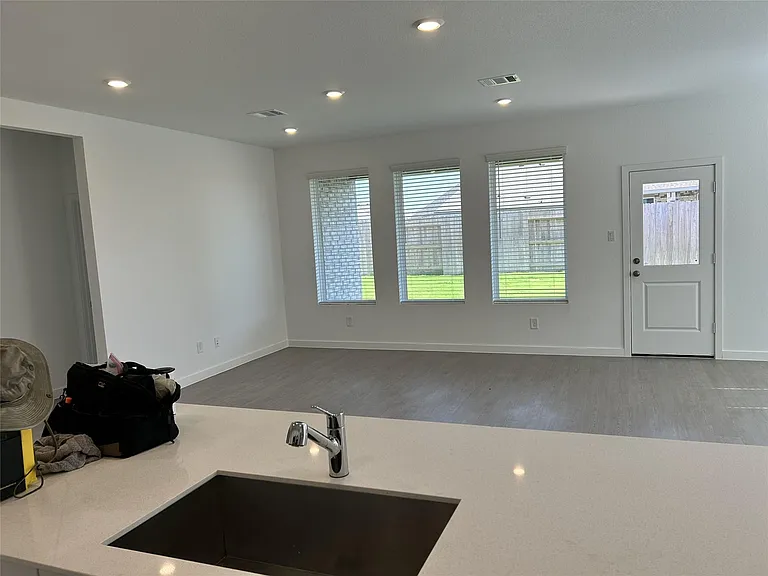 8306 Amber Summit Ln — Photo 12
