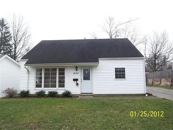 1434 Myrtle Ave photo 1