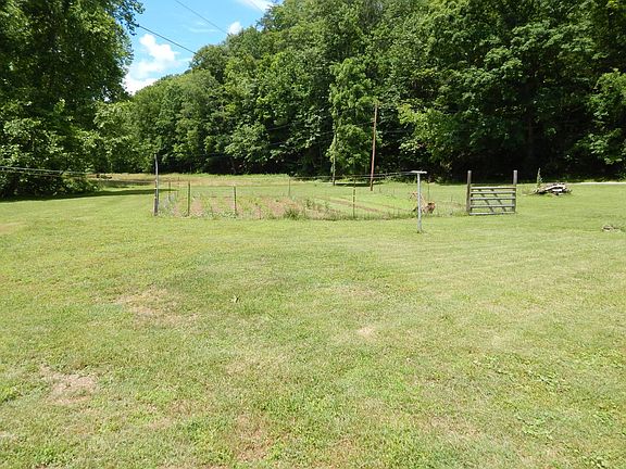 36th image of 1597 Devil Hole Rd