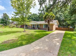 2225 Sandalwood Pl, Gautier, MS 39553
