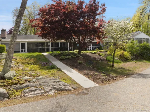 3 Arbor Drive #3, Brookfield, CT 06804