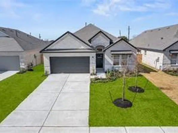 8311 Amber Summit Ln, Angleton, TX 77515
