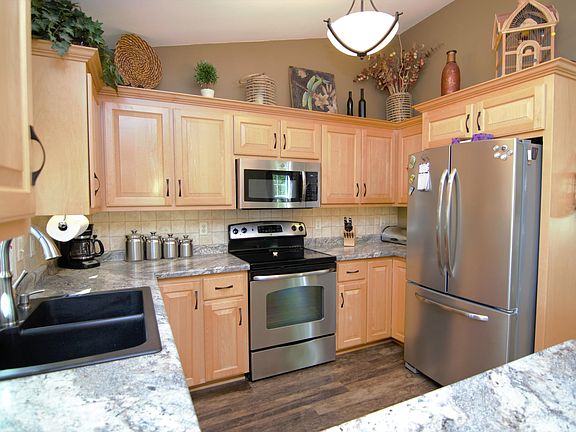 4th image of 1508 Goldenrod Cir