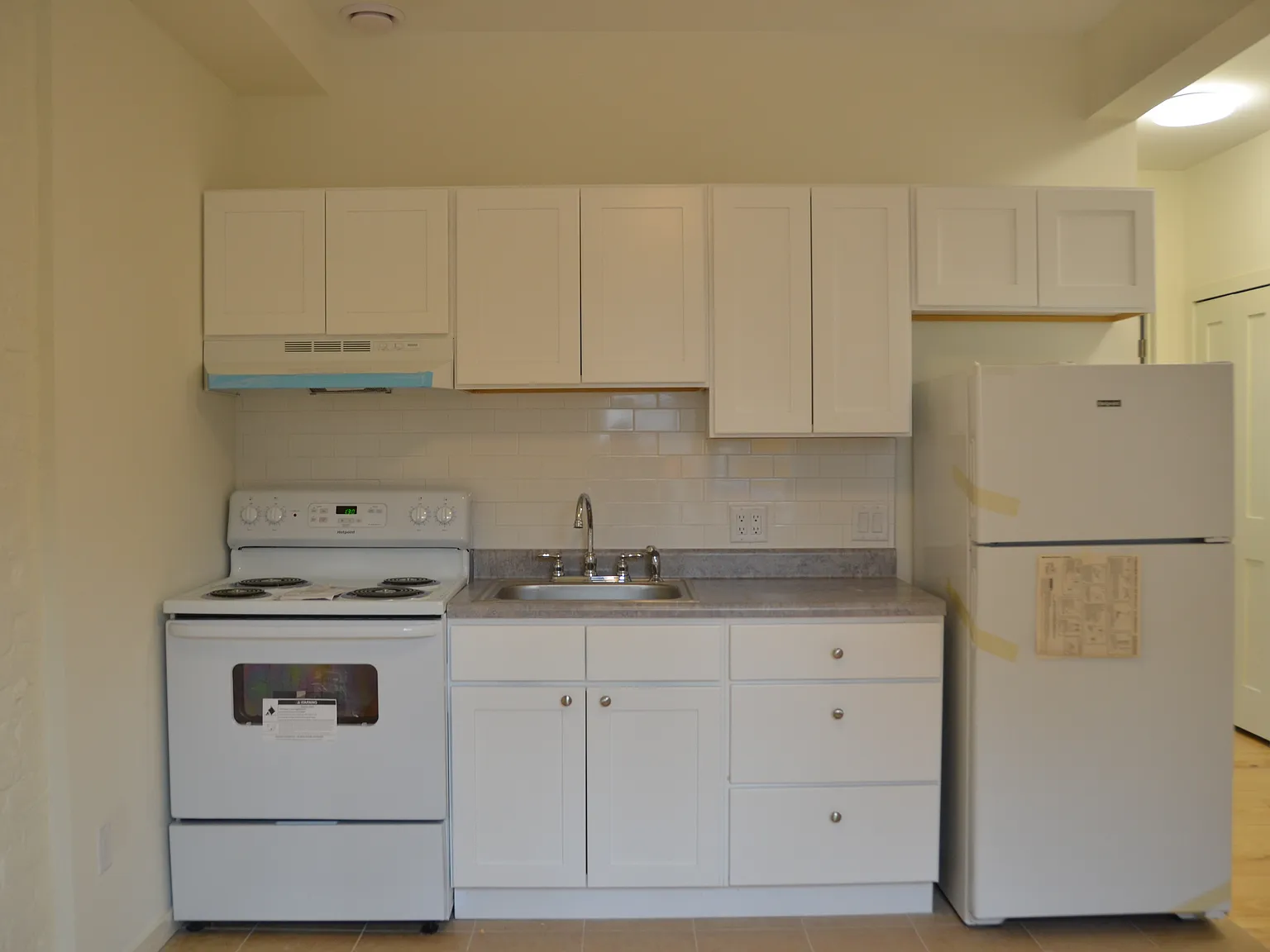 1 bed, $1,300 — Photo 1