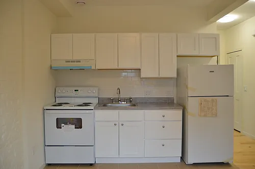 59 Lander St #1 Photo 1