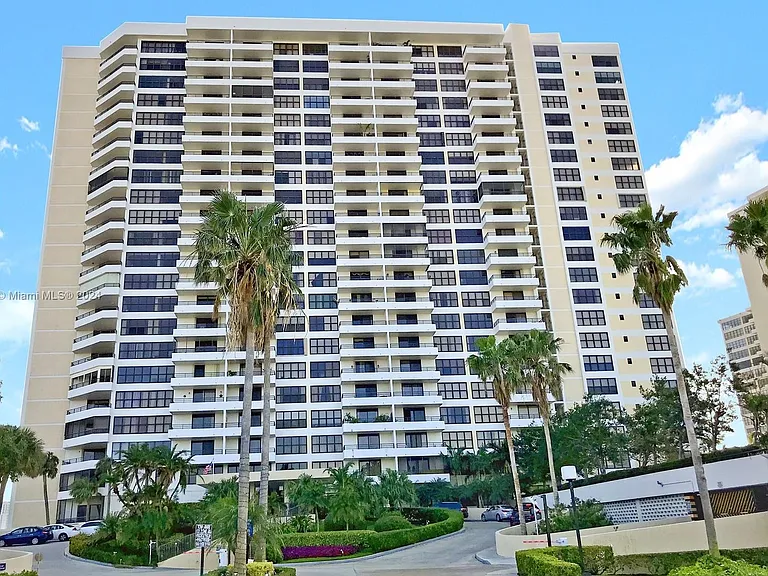 500 Three Islands Blvd #520 — Photo 7