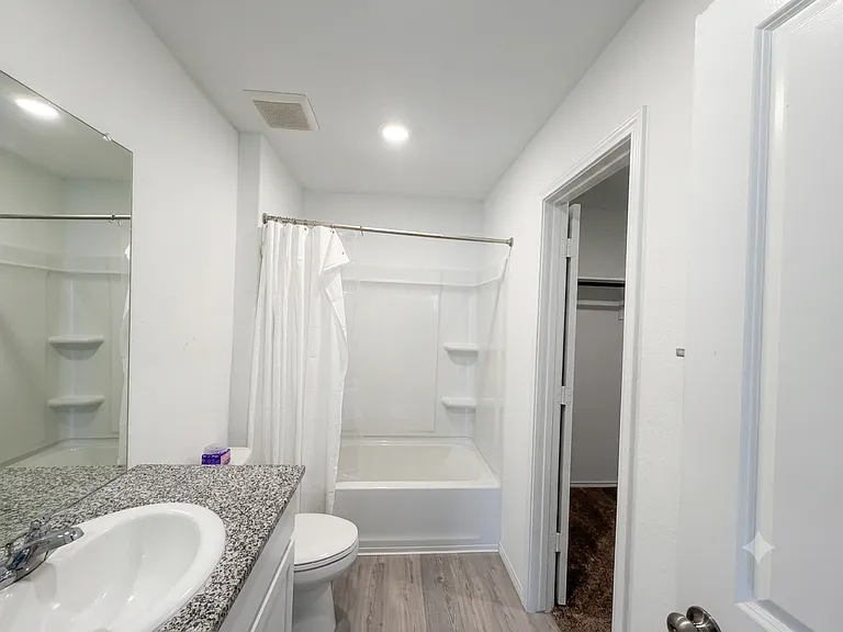 5410 Daphne Path — Photo 12