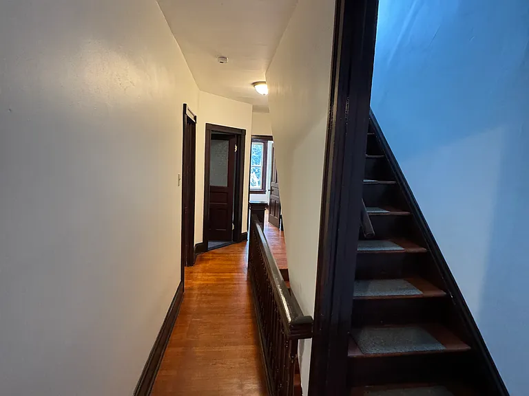 117 Jackson St — Photo 16