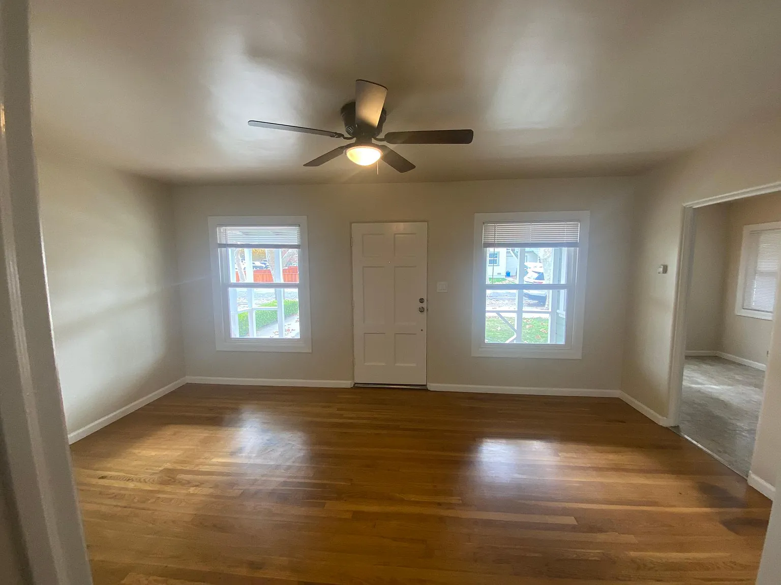16 Olive St — Photo 3