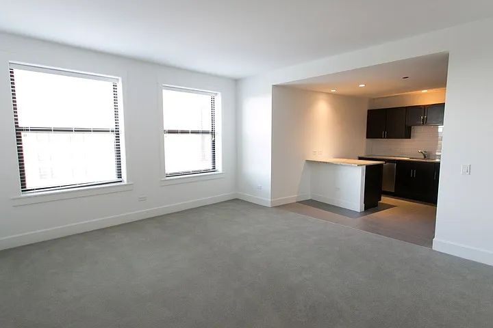 Shoreland — Photo 251