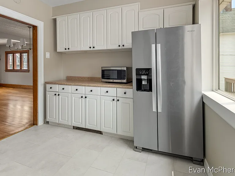 732 5th St NW — Photo 11