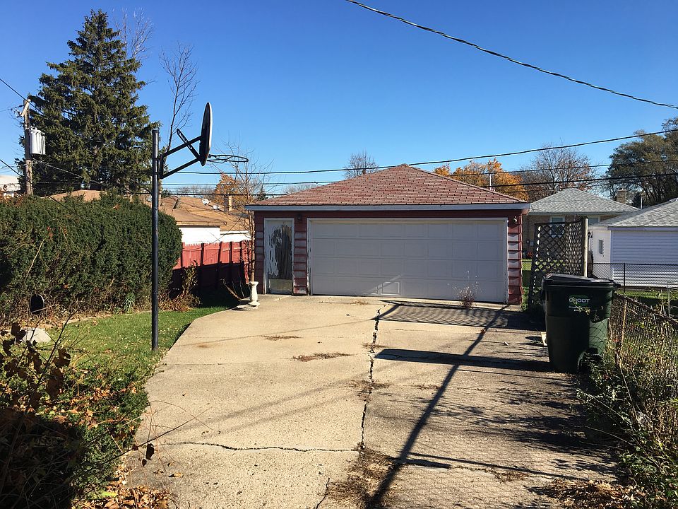 2nd image of 543 51st Ave