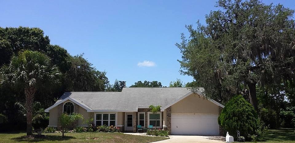 1st image of 476 Champagne Cir